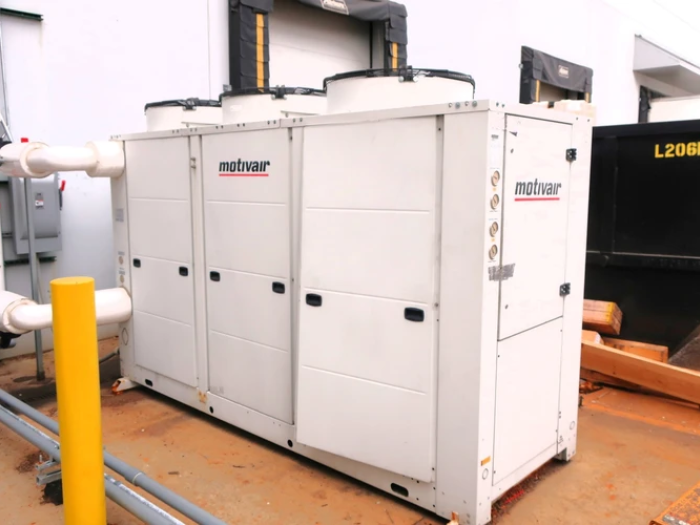 Motivair MPC-A 6000 Air Cooled 44.5 Ton Chiller