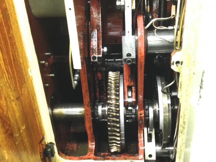 ZPS 6-42 Screw Machine with Cucchi Bar Loader
